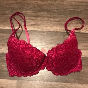 VS PINK lightly lined date bra - 32D - burgundy